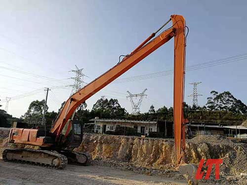 加長臂挖掘機